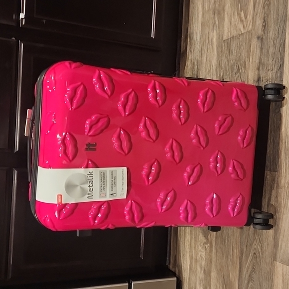 !it jeans Bags It 26 Metalik Smooch 8 Wheel Hard Side Spinner